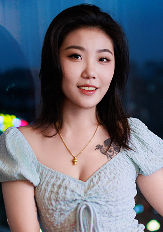 Gorgeous profiles only: Zi from Beijing, beautiful Asian member